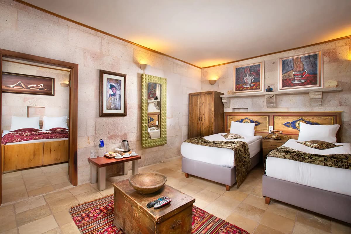 Selfie Cave Hotels Odalar
