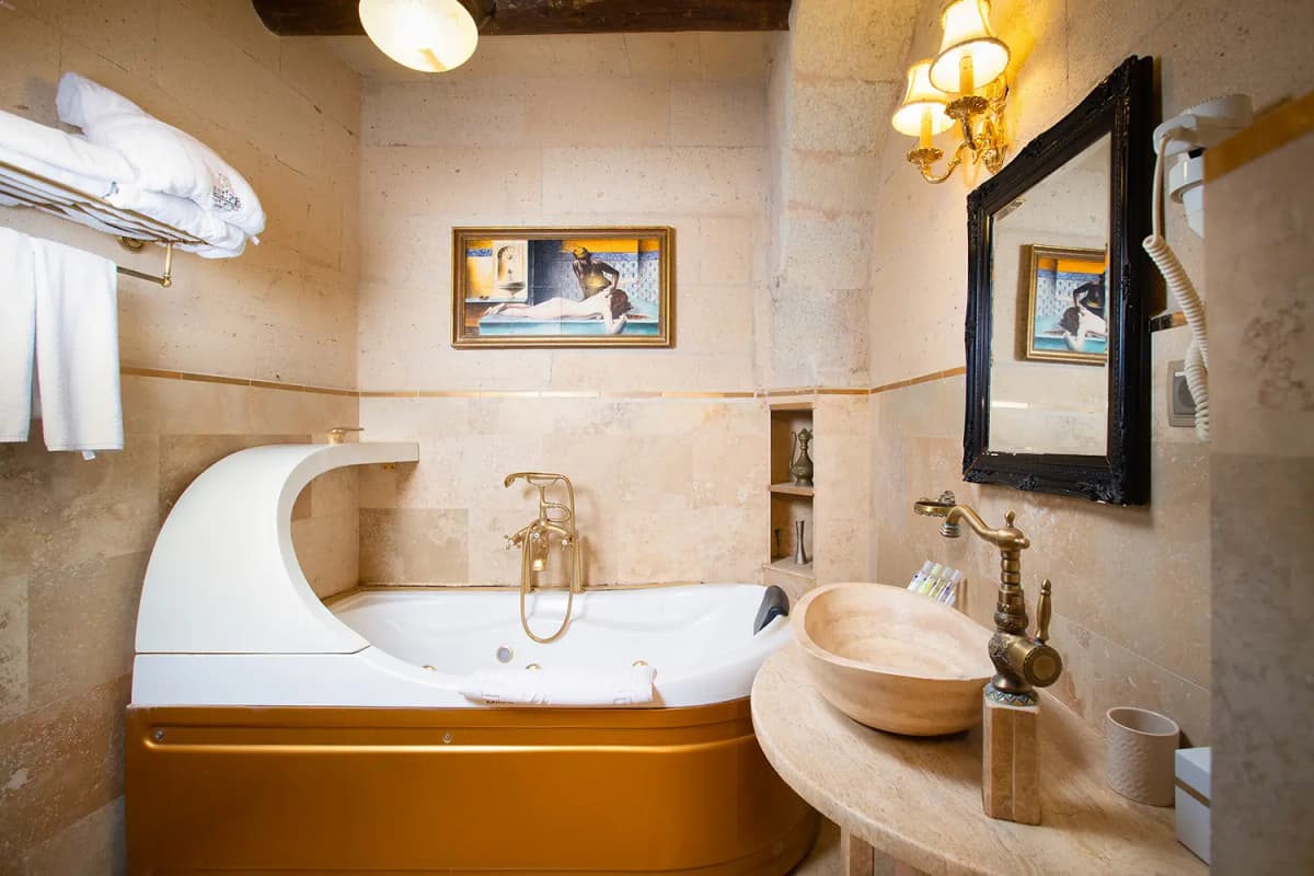 Selfie Cave Hotels Odalar
